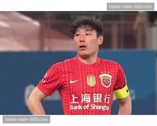 【2026年4月中超联赛·赛中·直击上海海港客场暂2-1领先河南队,武磊头球破门打入个人赛季第5球 【2026年4月中超联赛·赛中·直击上海海港客场暂2-1领先河南队,武磊头球破门打入个人赛季第5球